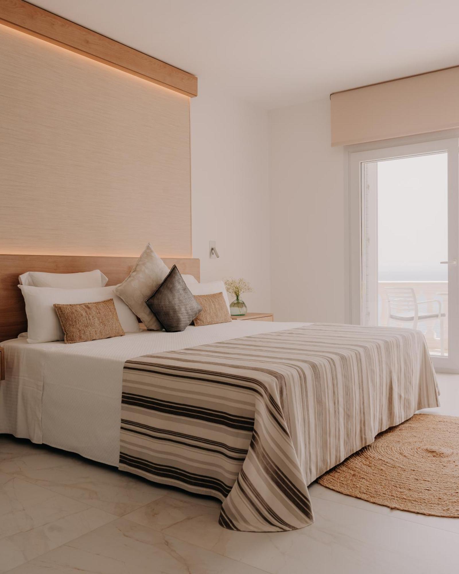 Hotel Vistabella Roses