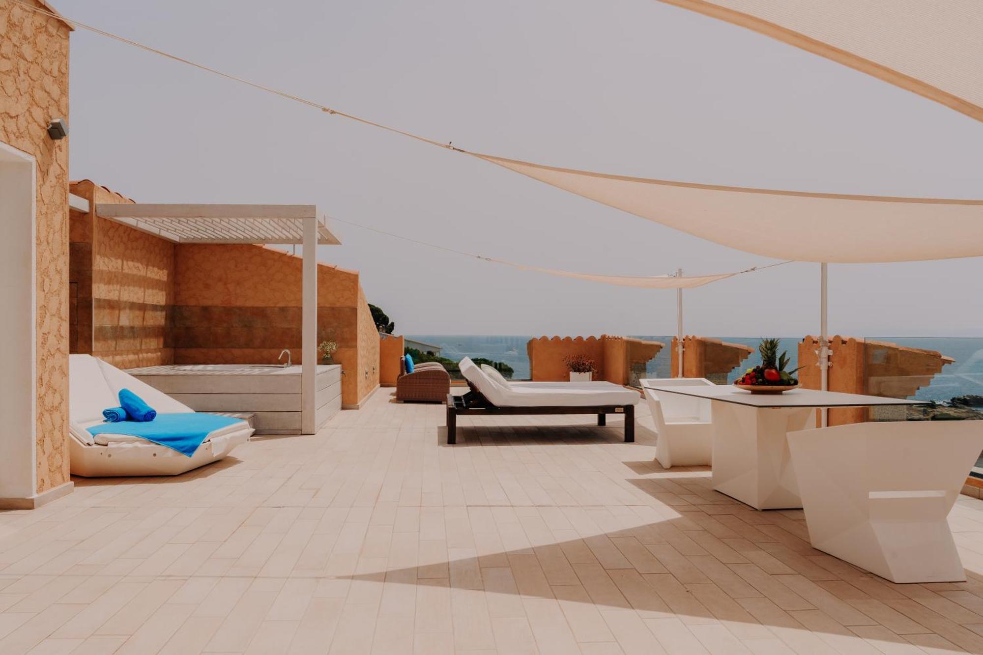Vistabella Hotel